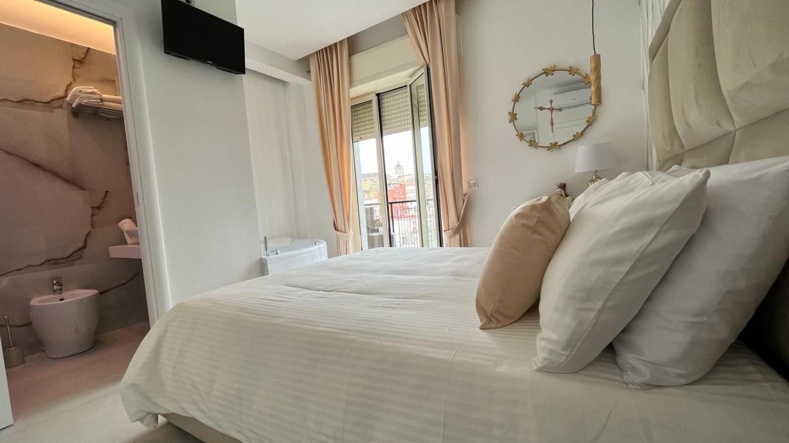 Luxury Masaniello Hotel Napels Buitenkant foto