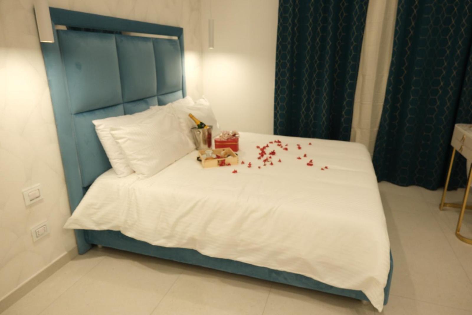 Luxury Masaniello Hotel Napels Buitenkant foto